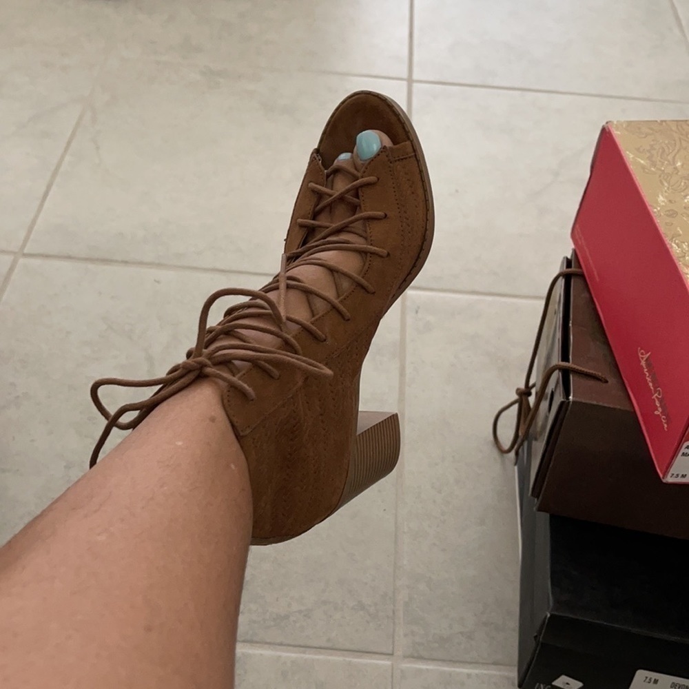 Cognac Sandals - Picture 5 of 5